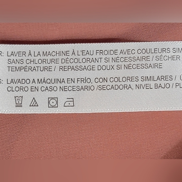 BAND OF GYPSIES Women's Size Small Blush Swiss Dot Bell Sleeve V-neck Blouse - Picture 5 of 12